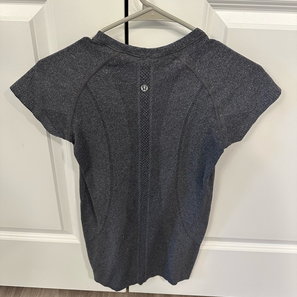 Lululemon swifty tech short sleeve dark grey shirt